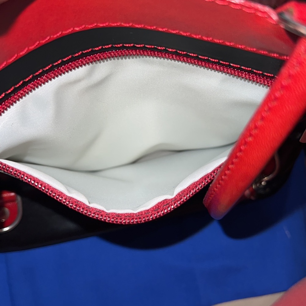 L’amica Leather Shoulder Conversion Backpack Purse - image 5